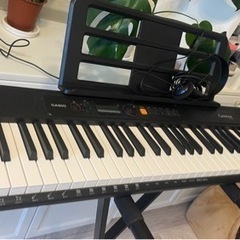 電子ピアノ　Casiotone CT-S200