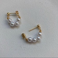 ❤️新品❤️パール ピアス ゴールド 韓国 クリスマス プレゼント フープ おしゃれ 結婚式の画像