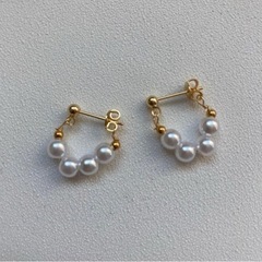 ❤️新品❤️パール ピアス ゴールド 韓国 クリスマス プレゼント フープ おしゃれ 結婚式の画像