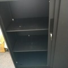 オフィス用キャビネット2つセットの画像