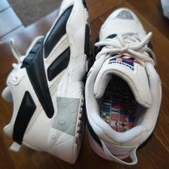 靴 スニーカー Reebok