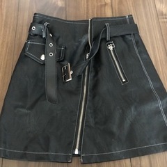 合皮台形スカート