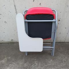 テーブル付きパイプイスの画像