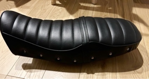 エイプ　シート カスタム　ワンオフ　タックロールシート 50 ホンダ100