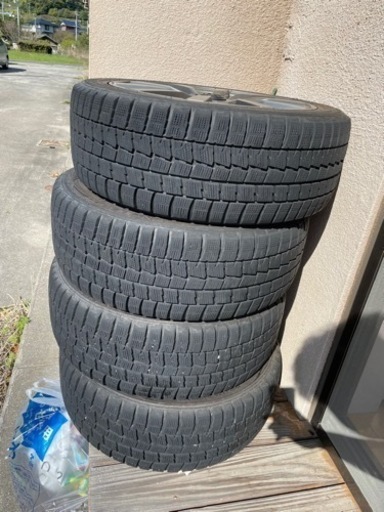 車のパーツ タイヤ、ホイール
