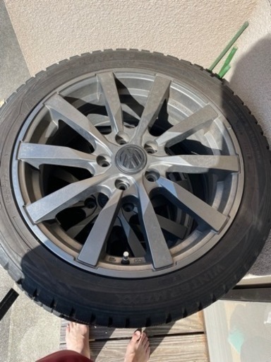 車のパーツ タイヤ、ホイール