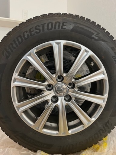 車のパーツ タイヤ、ホイール