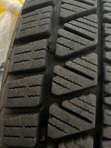 車のパーツ タイヤ、ホイール