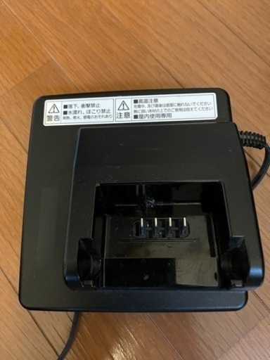 自転車用バッテリー　と　充電器