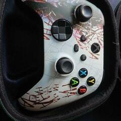 xboxコントローラー(ケース付き) ジャンクの画像