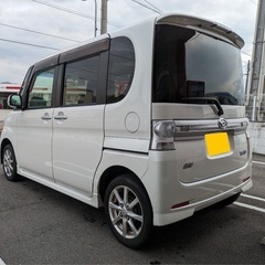 25年式☆月々9千円〜分割可❗️車検2年付き！【名義変更代込み】広い車内！大人気‼️ダイハツ タントカスタム☆純正ナビ付き☆走行中DVD見れます☆純正アルミ☆電動スライドドア☆ドライブレコーダー☆そのまま乗って帰れます！の画像