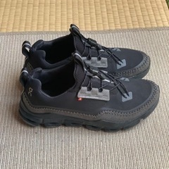 【On】クラウドアウェイ　スニーカー　レディースの画像