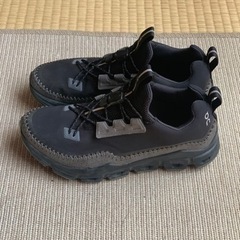 【On】クラウドアウェイ　スニーカー　レディースの画像