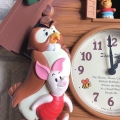 【ジャンク品】Disney ディズニータイム　掛け時計 プーさん 振り子時計の画像