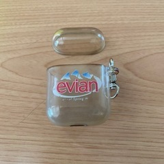 Evian  airpodsケース