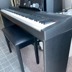 ヤマハ YAMAHA 電子ピアノ P-125B  '2019年製　専用スタンド付き、譜面立て、1本ペダル の画像