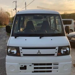 三菱　ミニキャブ
