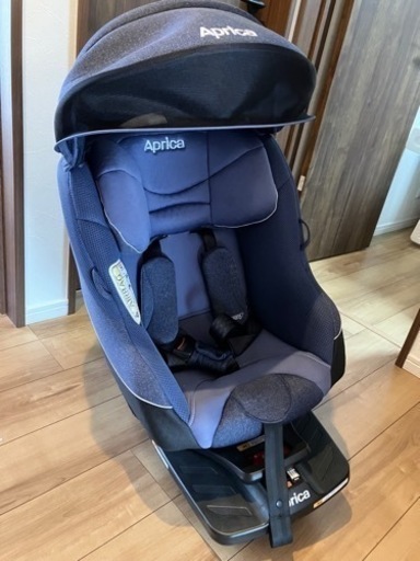 チャイルドシート【Aprica クルリラプレミアム】