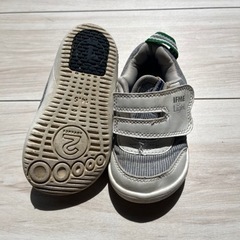 靴/バッグ 靴 スニーカーの画像