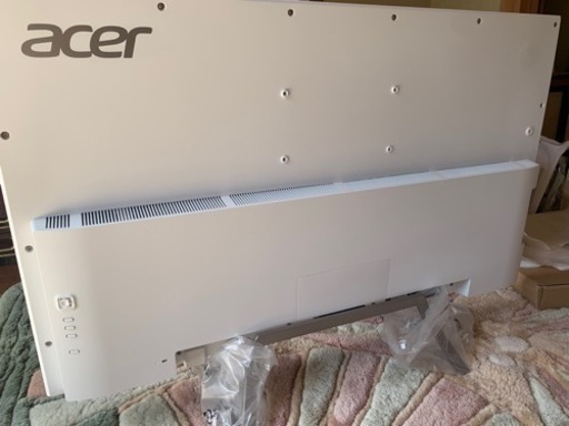 　acer 43インチモニター