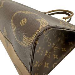 【LOUIS VUITTON/ルイ・ヴィトン】 オンザゴーMM モノグラムジャイアント M45321 トートバッグ PVC ブラウン レディース【中古】【真子質店】【BL】【TKxY】の画像