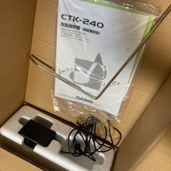 🔥🔥期間限定・特別価格🔥🔥CASIO カシオ 電子ピアノ CTK-240 箱有 中古美品の画像