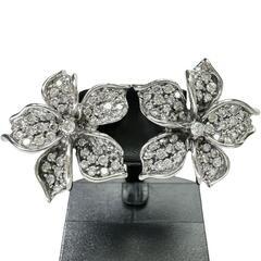 フラワーモチーフ ダイヤモンド ピアス K18WGホワイトゴールド 18金