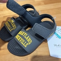 新品16cmサンダル【定価1309円】の画像