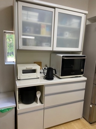 【決まりました】
家具 収納家具 食器棚、キッチン収納