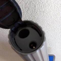 掃除機　ワイヤレス　コンパクト　スリム　インビクタスワン　充電式　軽量　交換用フィルター付き　付属品あり
の画像