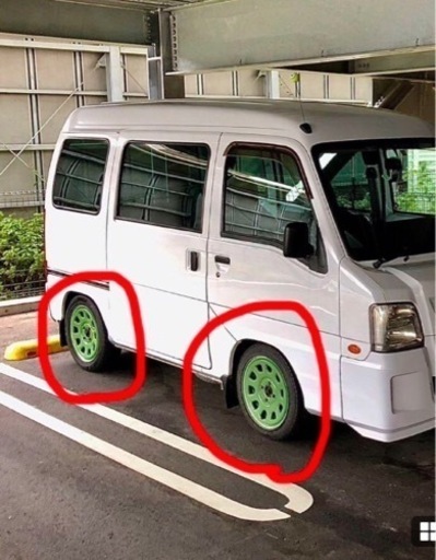 車のパーツ タイヤ、ホイール