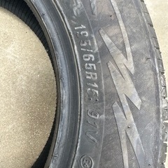 夏用タイヤ　195/65R15 1本　新品から400kmほど使用　　の画像