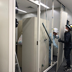週４以上で一人親方保健付与あり！内装解体手元作業員急募！の画像