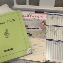 カシオ電子ピアノLK−516美品　台と椅子もセットです　の画像
