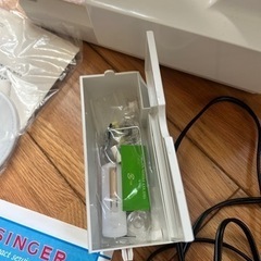 1度使用しただけ ミシン  SINGER SH-316の画像