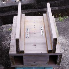 中古並品　30㎝Ｕ字溝の蓋（前期型） 座れ、踏み台にもなります。の画像