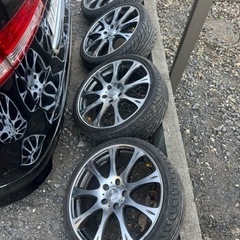 車のパーツ タイヤ、ホイール