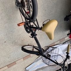 自転車 折りたたみ自転車の画像