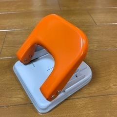 2穴パンチ　コクヨ　KOKUYO　無料の画像