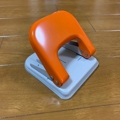 2穴パンチ　コクヨ　KOKUYO　無料の画像