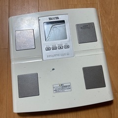 ポータブルとハンドブレンダー、TANITA 体組成計