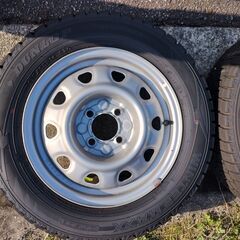 スタッドレス ダンロップ バリ山 スチールホイール WINTERR MAXX WM02 175/65R14の画像