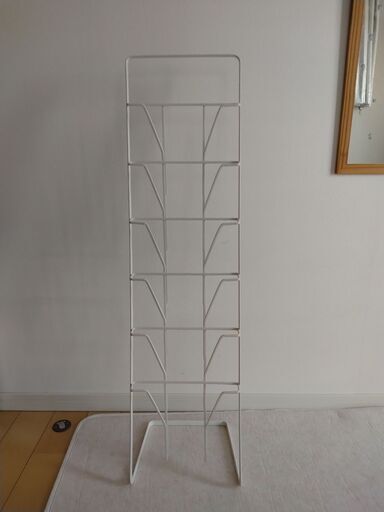 【中古美品】マガジンラック　高さ95m、幅26cm、奥行22cm