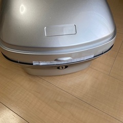 バイク　キャリアボックスの画像