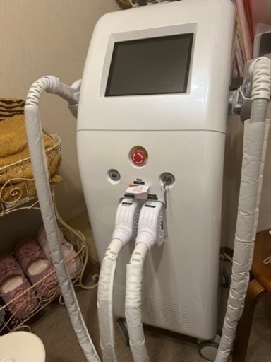 業務用脱毛器　ルミクスA9