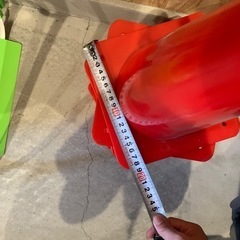 カラーコーン　16個　あげますの画像