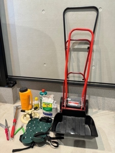 芝刈り機や芝生育成セット