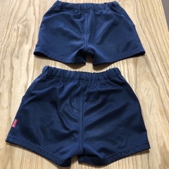 子ども運動服　短パン（半ズボン）　２枚セット　紺色　サイズ120の画像