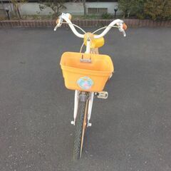 女の子 補助輪付き自転車 パステルオレンジカラー 幼稚園児年長〜小学校1，2年生向けの画像