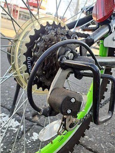 札幌【22インチ 6段変速 子供用自転車】鍵付き 身長約126～145cm目安 6〜11歳程度目安 グリーン＆ブラック 緑＆黒 子ども